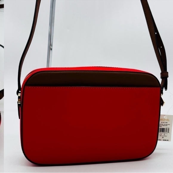 MICHAEL KORS LARGE EW ZIP CHAIN CROSSBODY BAG RED/GOLD - Picture 12 of 13